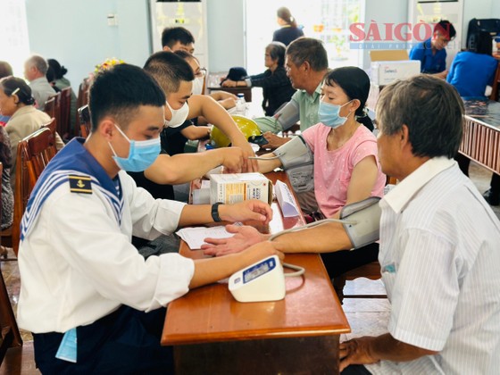 Jóvenes de Ciudad Ho Chi Minh participan en el viaje 