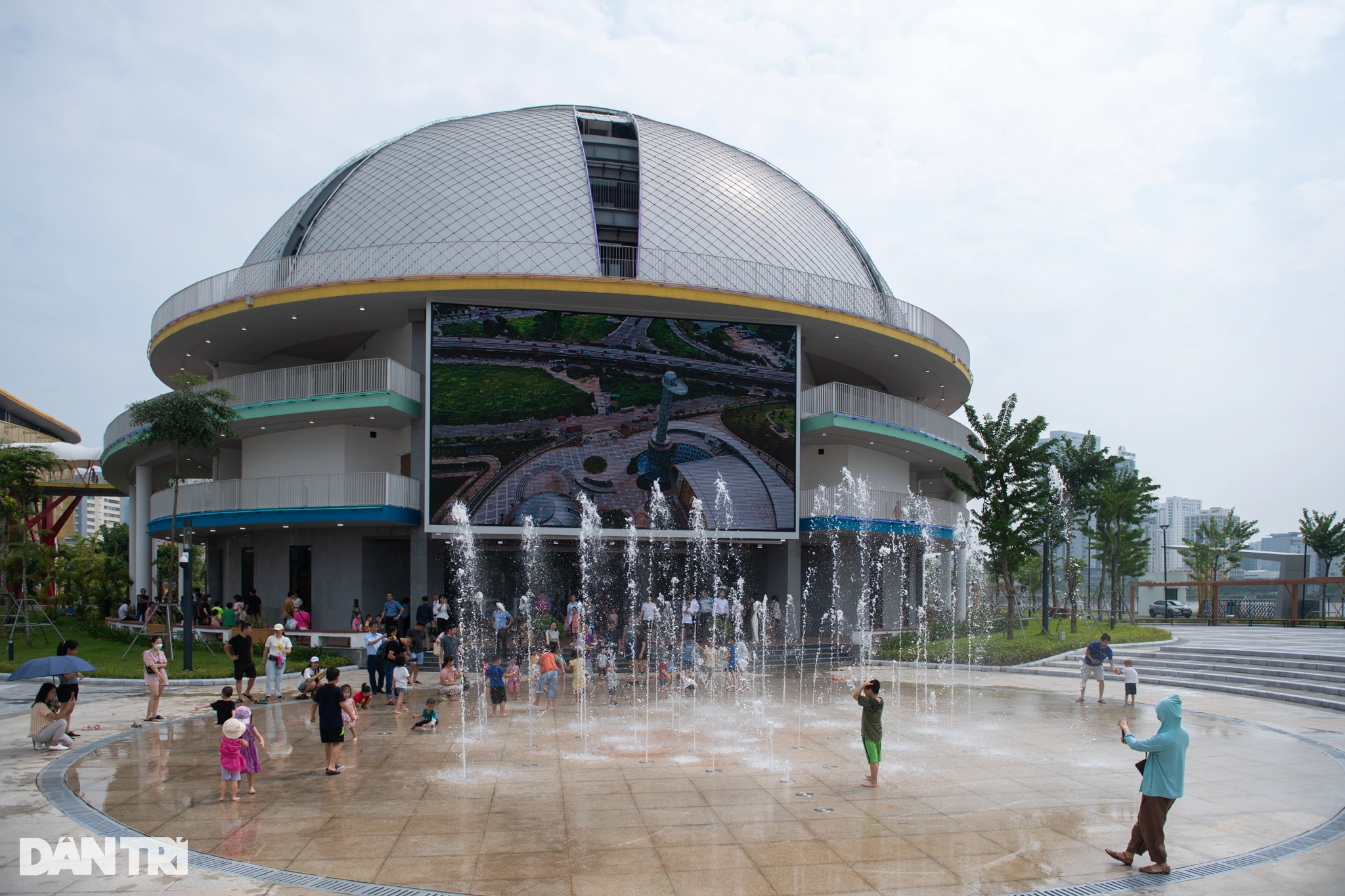 เปิดตัวพระราชวังเด็กฮานอย 1,300 พันล้านดอง