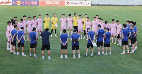 Vietnamesisches Team und Trainer Kim Sang-sik beginnen ihre Reise, um „aus der Talsohle herauszukommen“