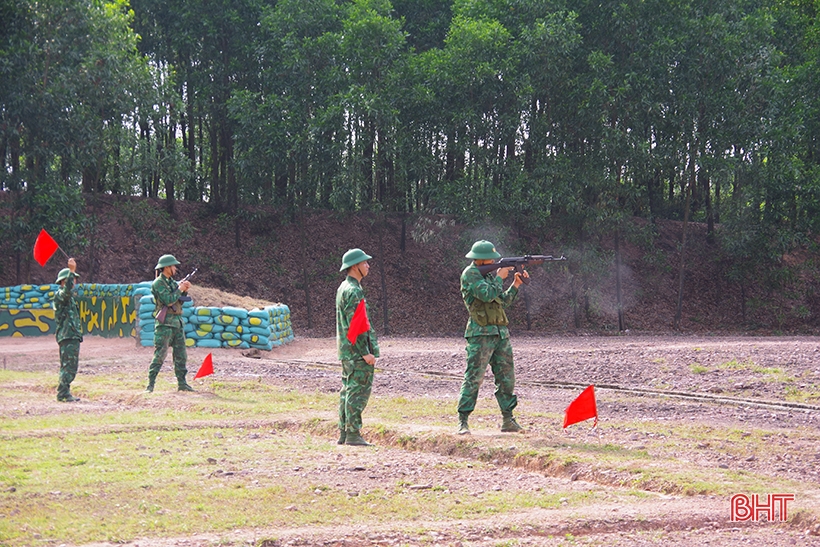 Chiến sỹ mới BĐBP Hà Tĩnh tự tin kiểm tra “3 tiếng nổ”