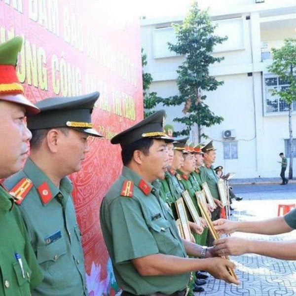 Trang bị phương tiện chuyên dụng cho công an xã, thị trấn