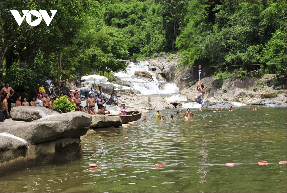 du lich cong dong gap kho tai huyen mien nui khanh hoa hinh anh 1