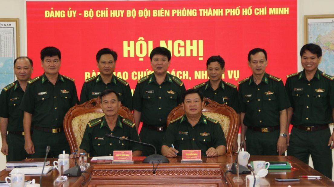 Le ministre de la Défense nationale nomme le commandant adjoint des opérations des gardes-frontières de Hô Chi Minh-Ville