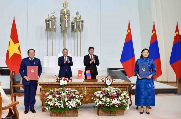 Vietnam y Mongolia firman un memorando de entendimiento sobre cooperación turística