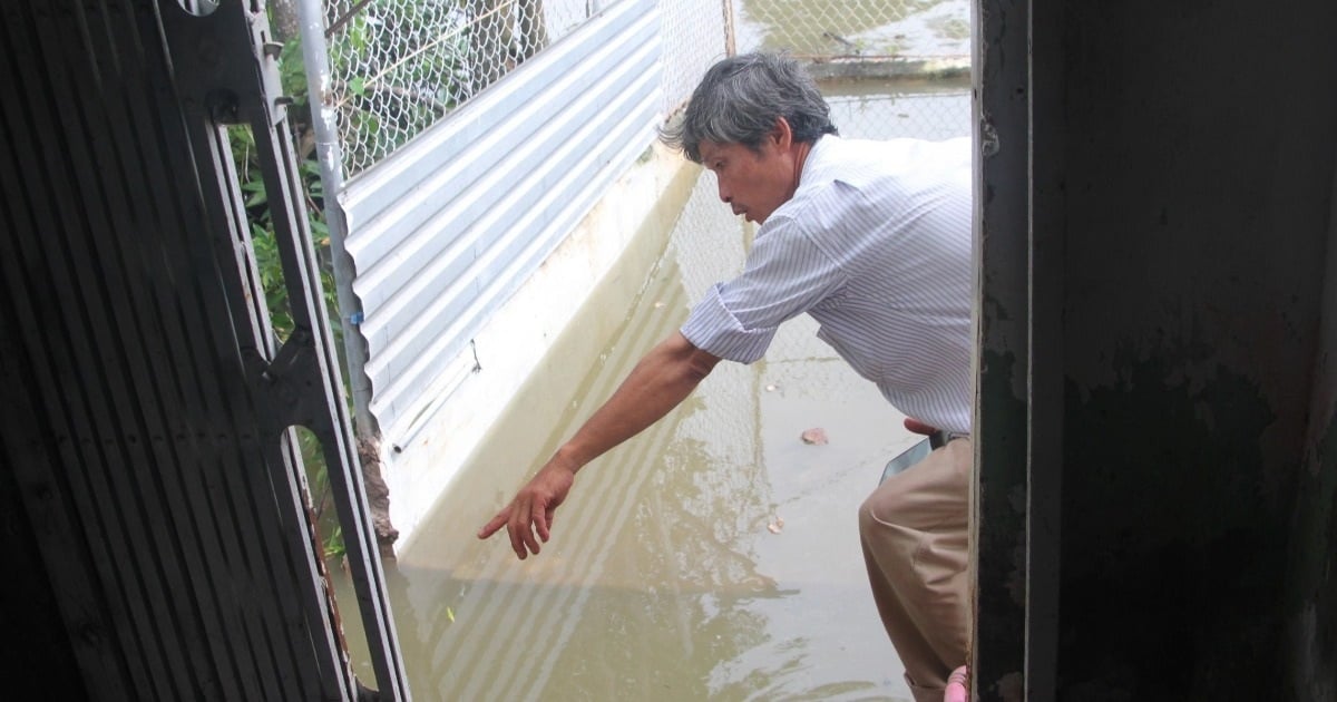 Riverbank landslide in Bac Lieu, 27 houses affected