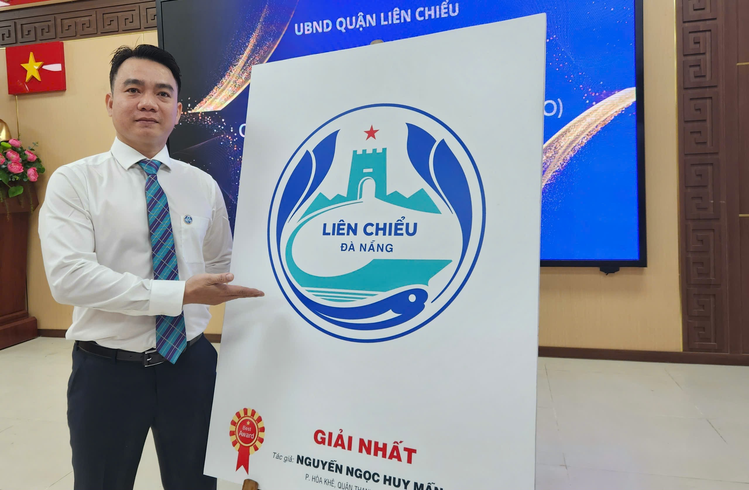 Di tích quốc gia Hải Vân quan, cá cơm than... vào logo nhận diện quận Liên Chiểu- Ảnh 3.