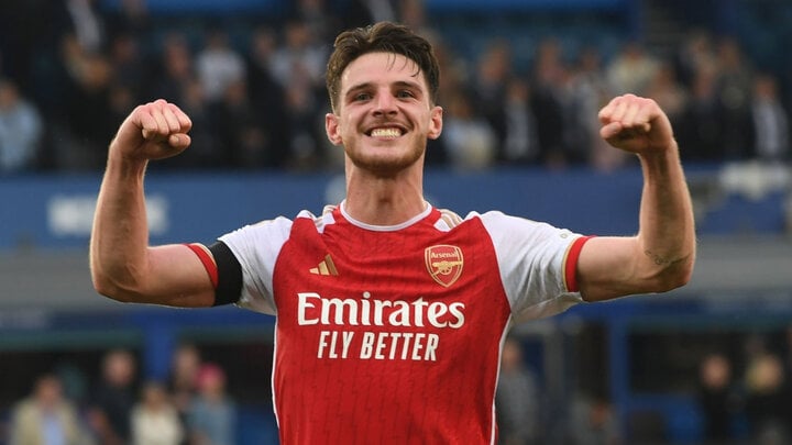 Declan Rice đang chơi rất hay trong màu áo mới.