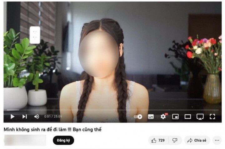 فتاة جميلة تُظهر كيفية الحصول على المال على Tinder: بيع الشرف والتفكير في أنها ذكية - 2