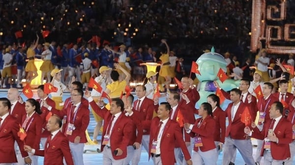 El equipo chino lidera tras el tercer día de competición; Vietnam espera que Duong Thuy Vi gane una medalla.