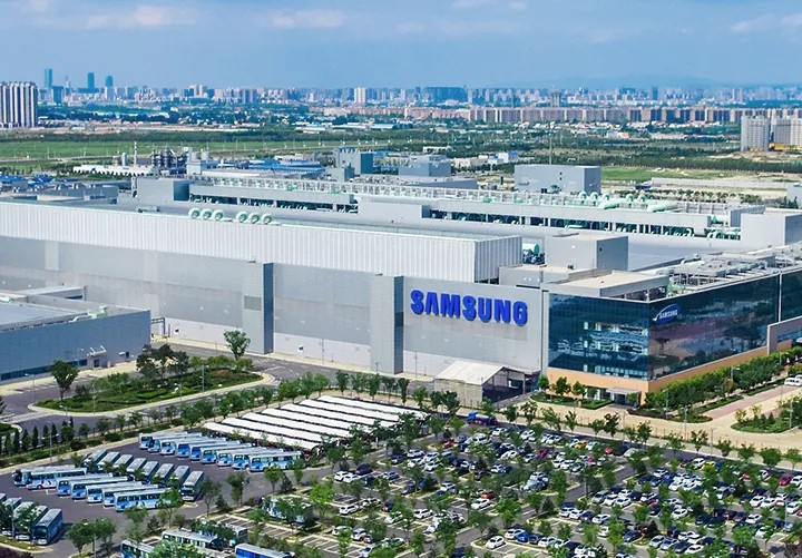 samsung e khach hoan nhan thiet bi san xuat chip asml hinh 1