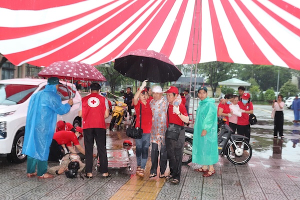 สถานการณ์สมมติคืออุบัติเหตุทางถนน ภาพโดย: เหงียน ลินห์