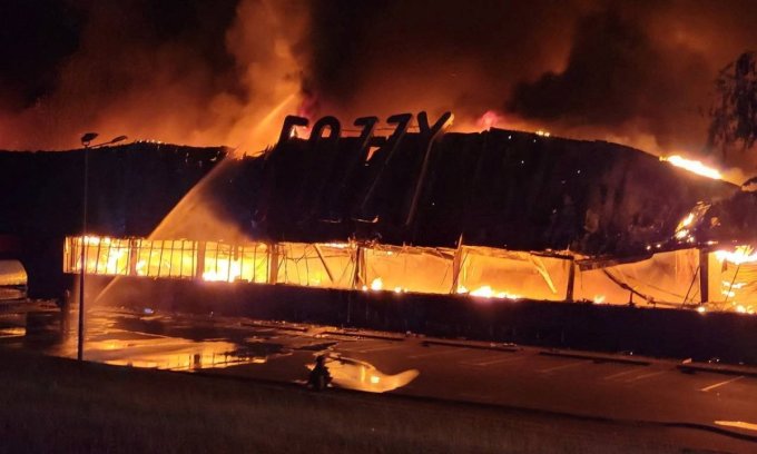 Incendio en una instalación allanada en la provincia de Odessa a mediados de agosto. Foto: Reuters