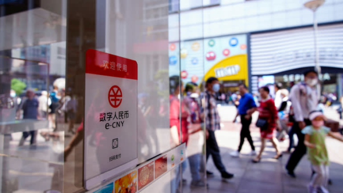 中国における電子人民元決済受付ポイント。写真：ロイター