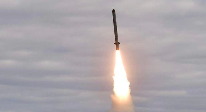 Le missile balistique russe Oreshnik possède une puissance supérieure. (Photo: IZVESTIA)