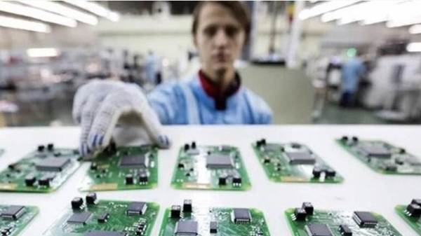 When will Russia be self-sufficient in chips?