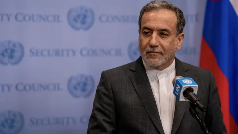 Iranian Foreign Minister Abbas Araghchi speaks to the media at the United Nations headquarters on September 25. Photo: Al Arabiya