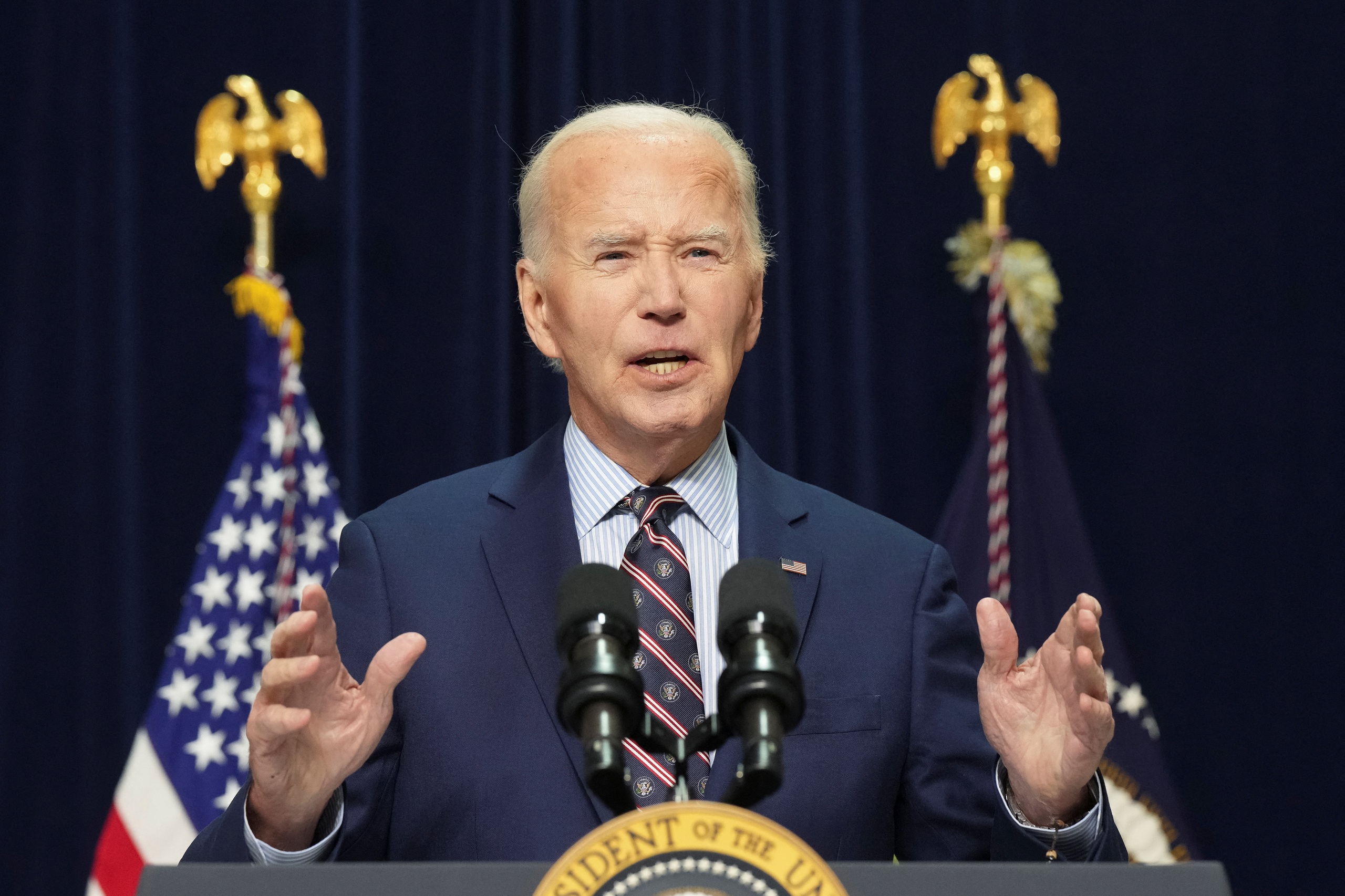 Chính quyền ông Biden bị kiện- Ảnh 1.