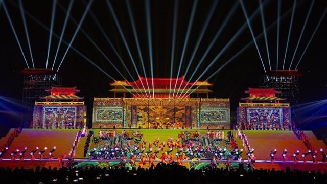 Hitos históricos recreados en la ceremonia inaugural del Festival Ninh Binh 2024