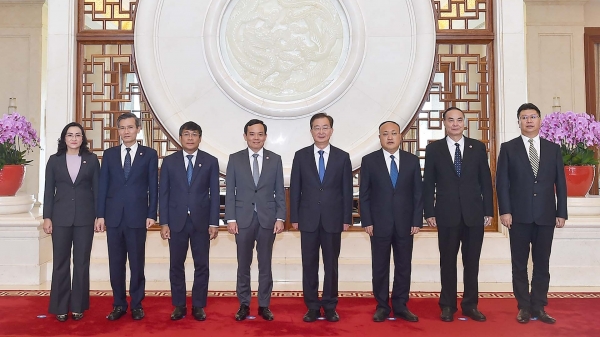 Deputy Prime Minister Tran Luu Quang received Secretary of Yunnan Provincial Party Committee, China