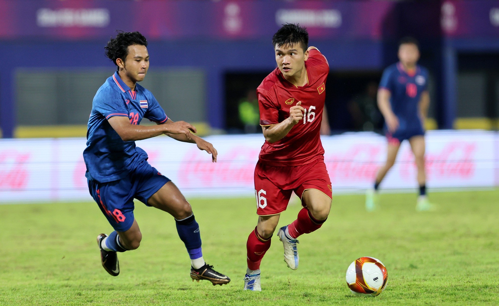 U.22 Việt Nam: HLV Troussier giải bài toán thể lực ra sao? - Ảnh 1.