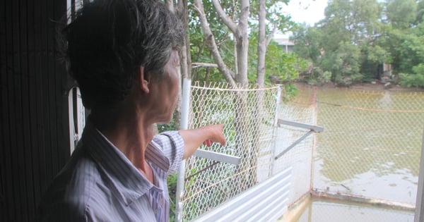 Un glissement de terrain en attendant la réunion endommagera probablement toutes les maisons des gens