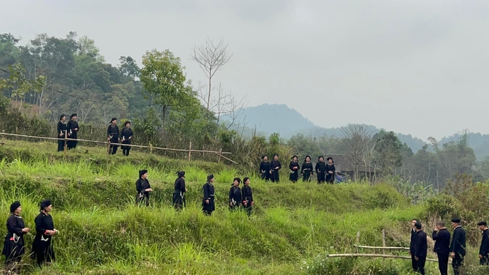 Tháng Ba về với "Chợ tình Xuân Dương" ảnh 1