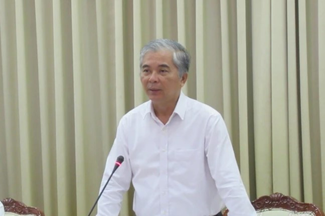 ngo minh chau 2.jpg