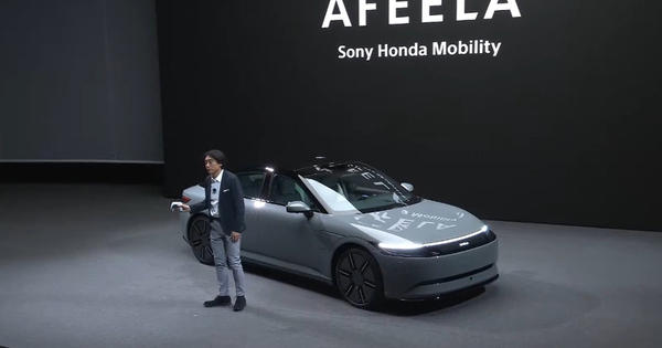 Sony demonstriert die Möglichkeit, Elektroautos mit DualSense zu steuern