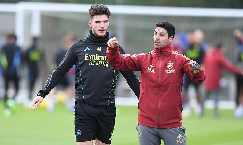 Arteta: 'Tôi sẽ bị hói khi VAR hoàn thiện'