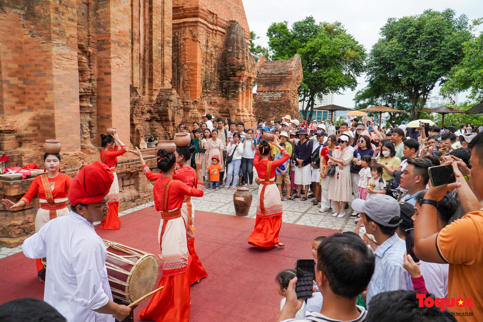 Khánh Hòa đẩy mạnh hợp tác và liên kết phát triển du lịch với Phú Yên, Ninh Thuận - Ảnh 5.