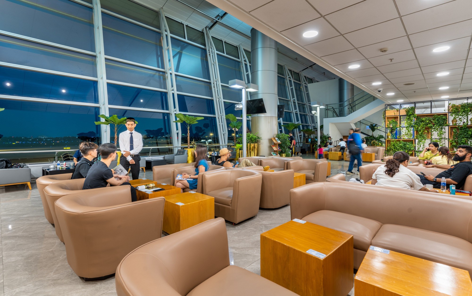 Phòng chờ thương gia tốt nhất châu Á gọi tên Việt Nam - Ảnh 5.