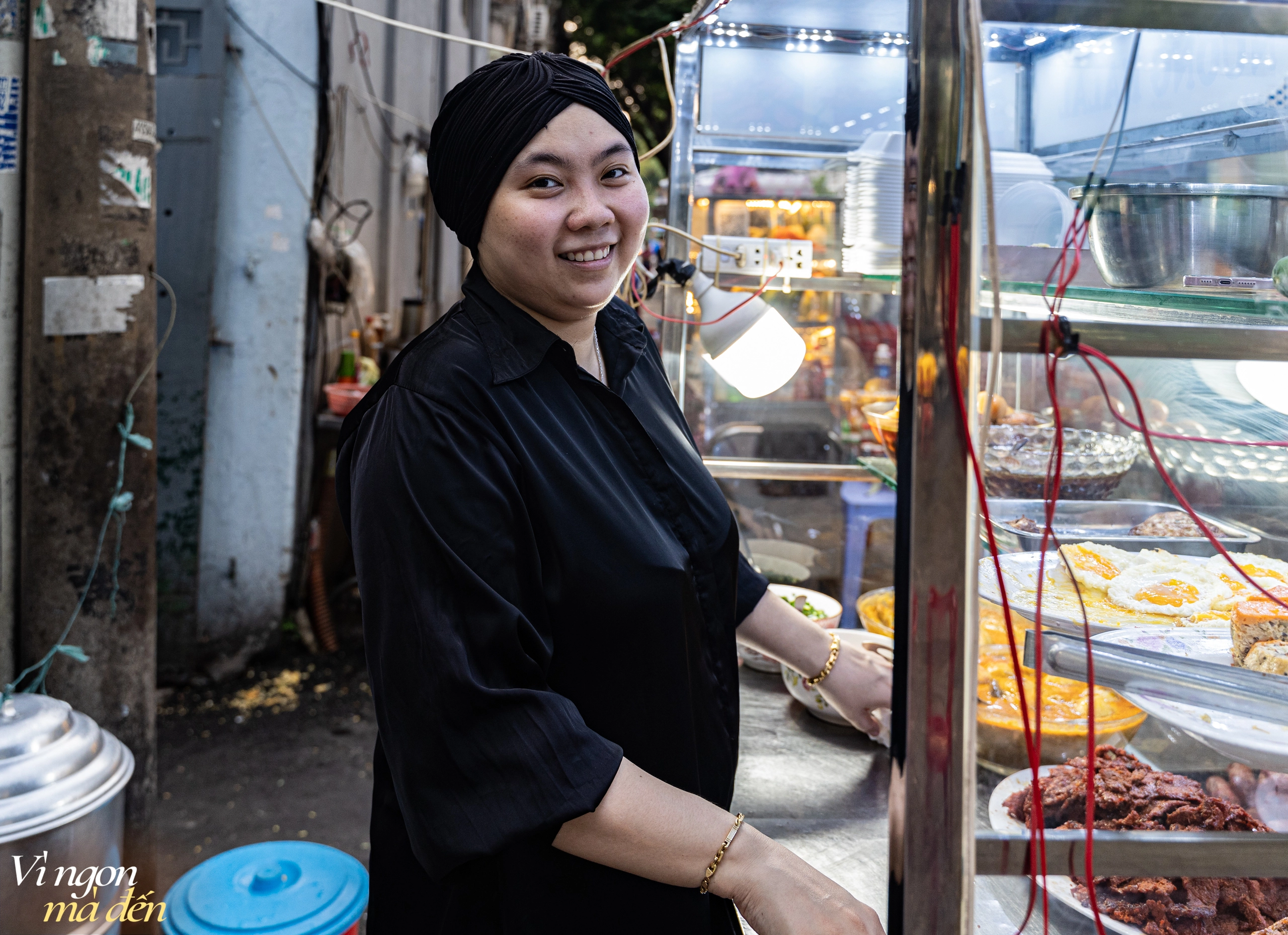 Tiệm cơm tấm không thịt heo: Bò nướng thơm phức, bì thịt gà lạ miệng, hương vị độc đáo khiến ai ghé ăn cũng nhớ mãi - Ảnh 13.