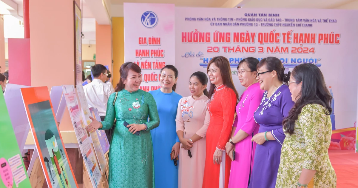 Le Comité populaire du district de Tan Binh a organisé la conférence « Le bonheur pour tous »