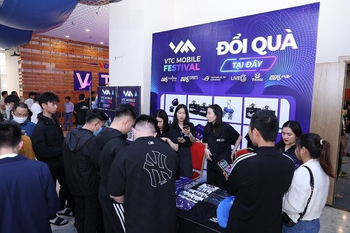 More than 4,000 gamers participate in VTC Mobile Festival: An emotional gratitude party - 4