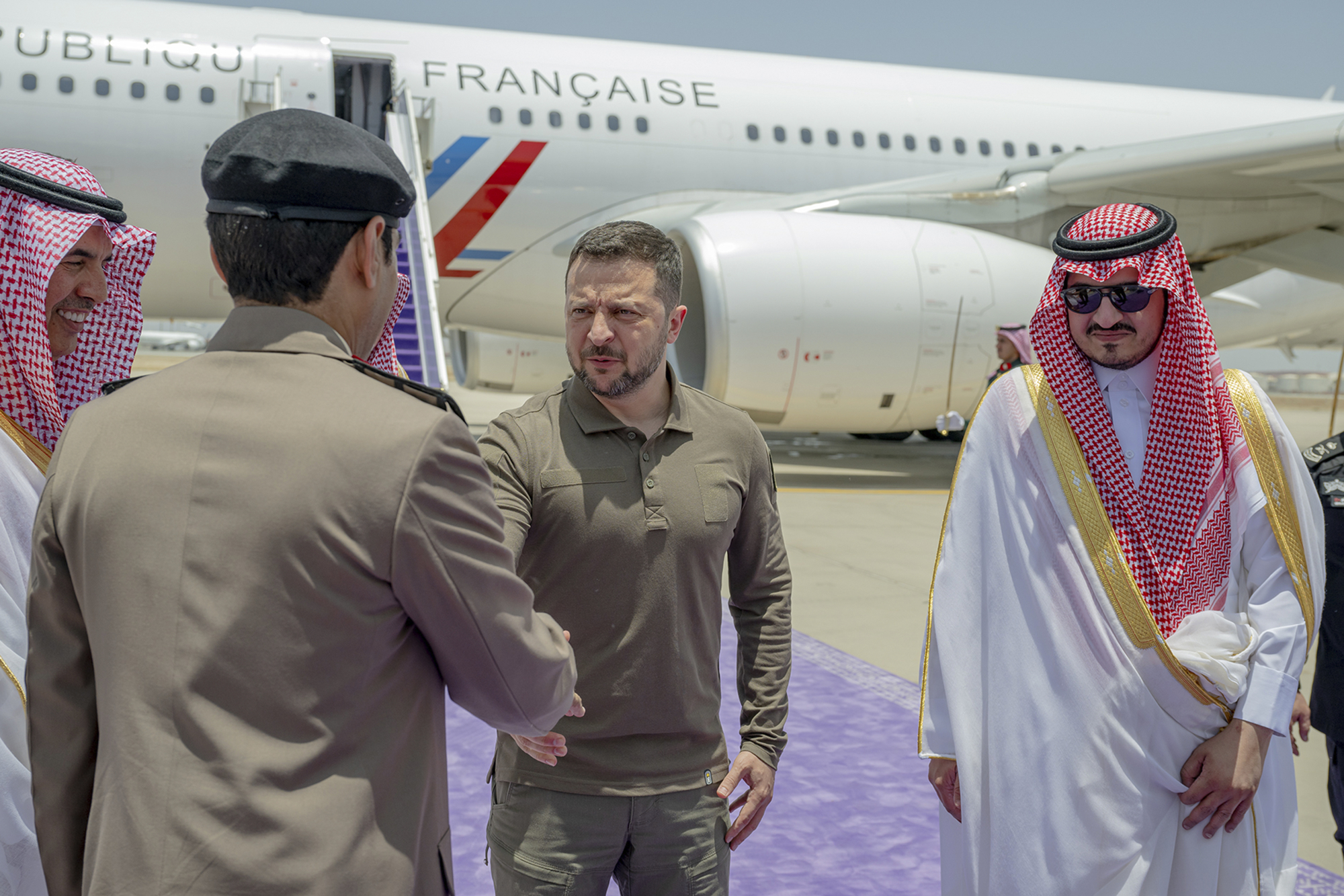 ウクライナ大統領がアラブ共和国とG7の定期会合に出席、写真1