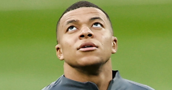 Vì sao Mbappe sẵn sàng ngồi không 1 năm mới chia tay PSG?