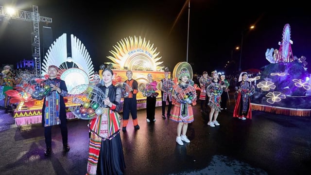 Hoa Binh adjusts activities of Cultural Week