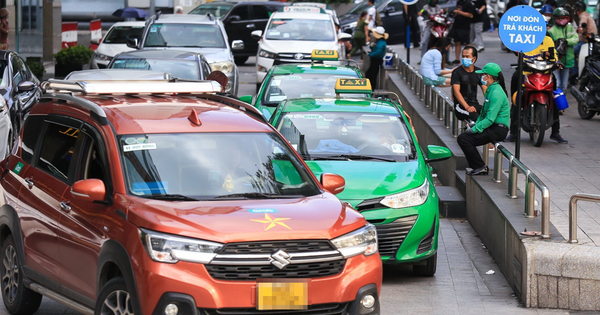 Taxi và cuộc cạnh tranh khốc liệt