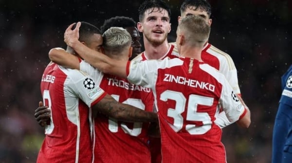 Arsenal thắng đậm PSV Eindhoven, Sevilla hòa Lens