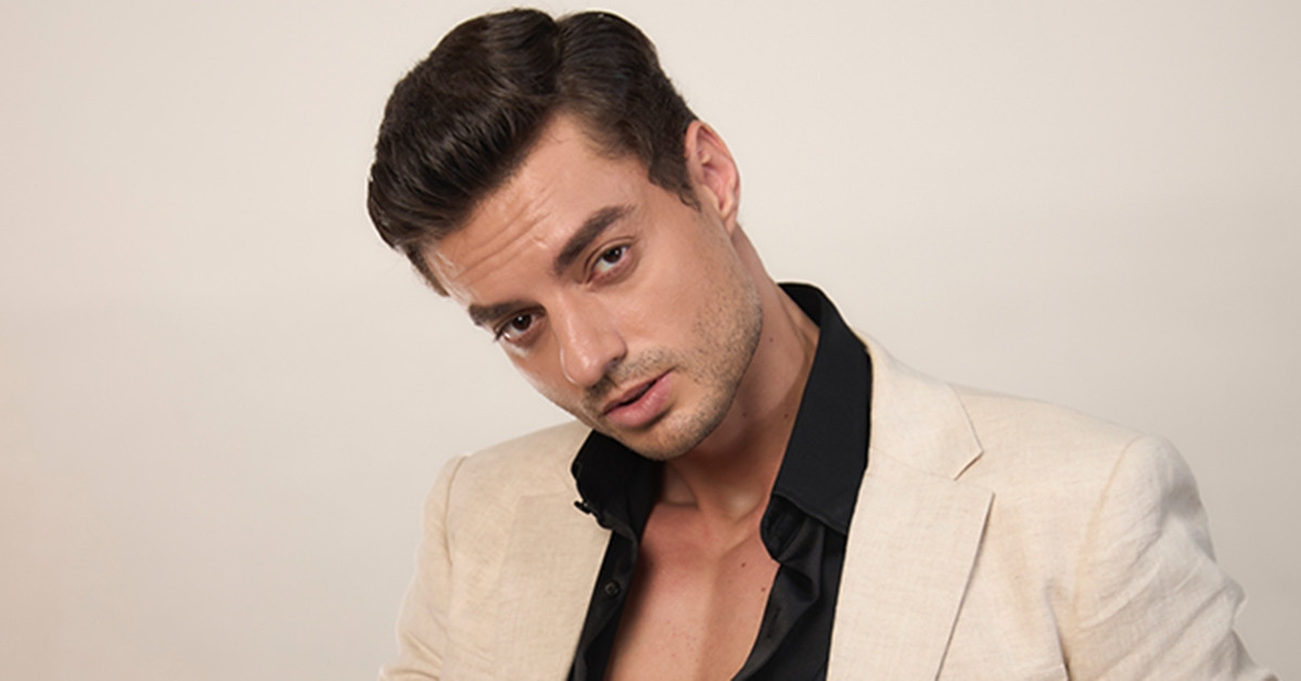 Brazilian male supermodel shows off attractive appearance, wants to conquer Vietnamese cinema