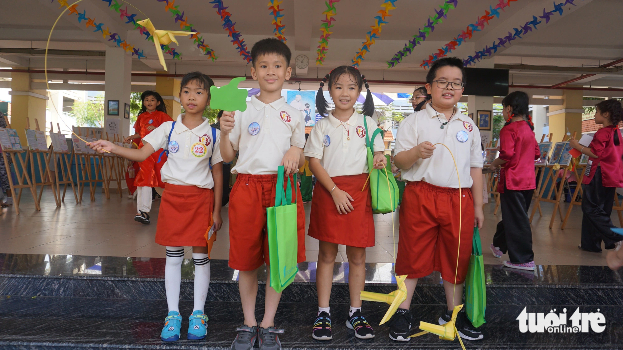 Chơi với tiếng Việt, học sinh mướt mồ hôi mà vẫn vui như Tết - Ảnh 3.