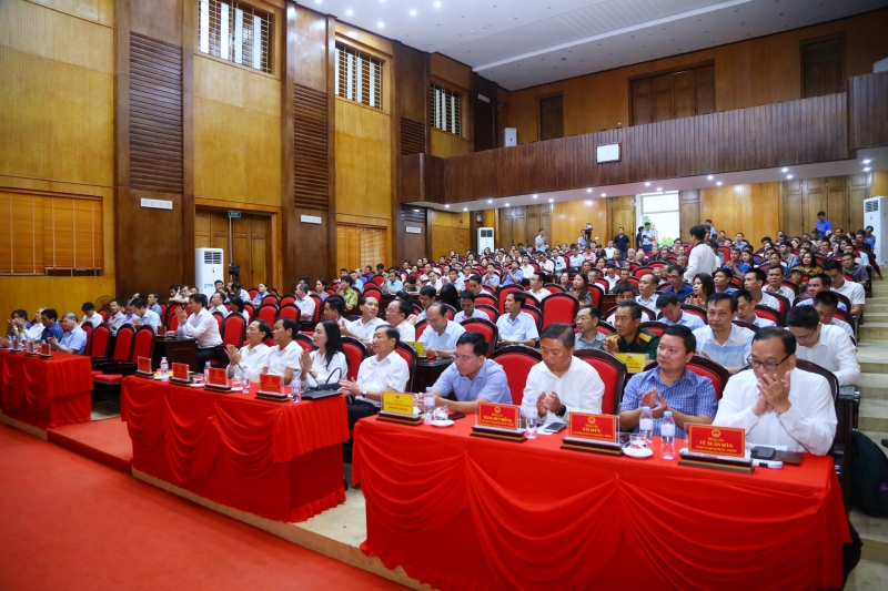 Diputados y electores de la Asamblea Nacional en la conferencia