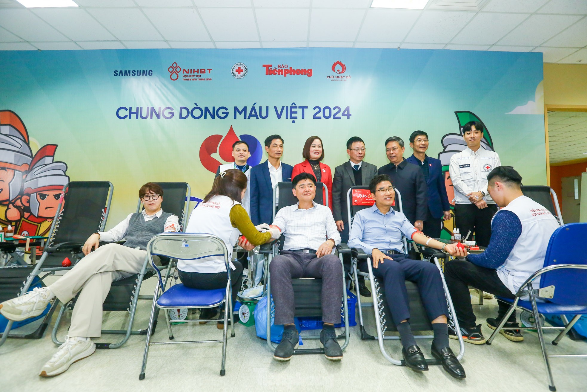 Führungskräfte und Mitarbeiter von Samsung Thai Nguyen spenden Blut am Red Sunday 2024 Foto 21