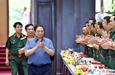 Prime Minister Pham Minh Chinh attends and directs the Military-Political Conference of the whole army in the first 6 months of 2023