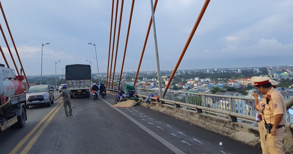 Accident sur le pont Rach Mieu, 1 personne décédée sur le coup