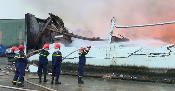 Incendie dans une usine de Quang Binh : des dégâts estimés à environ 100 milliards de VND