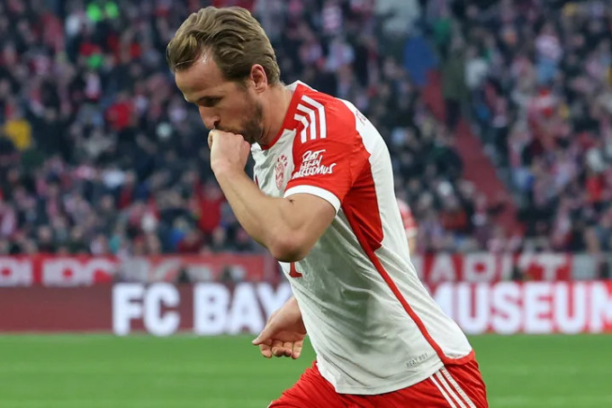 Harry Kane celebrates scoring against Gladbach. Photo: imago