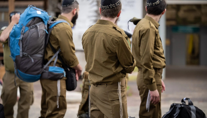 Israel recruits first group of Orthodox Jewish recruits into army