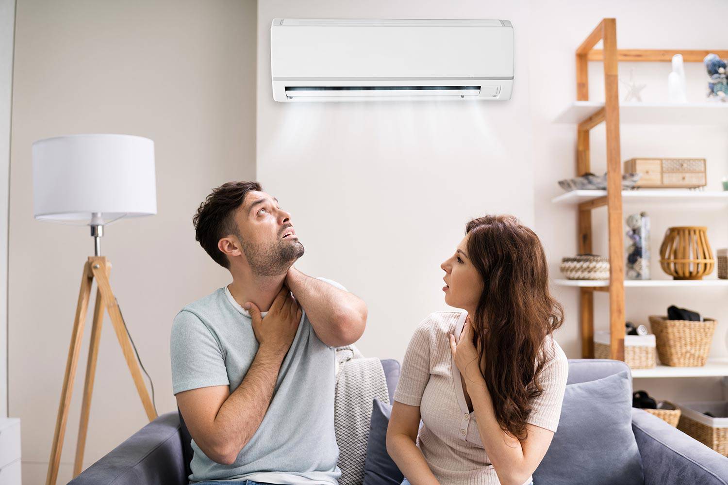 5 reasons why sleeping with air conditioning causes sore throat and stuffy nose