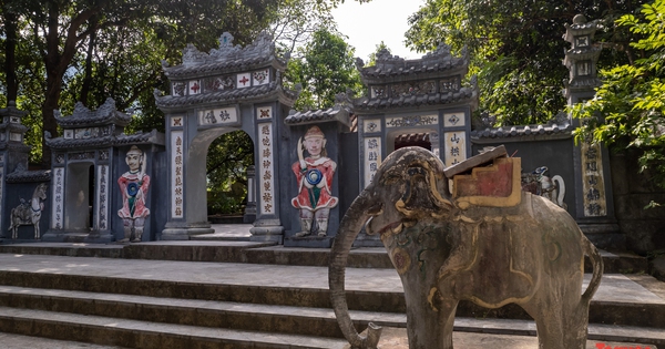 Impressions spéciales de la destination touristique au pied de la chaîne Hoanh Son